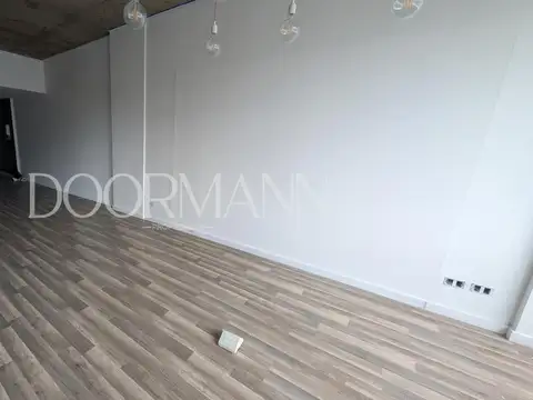 Oficina en Alquiler con 1 cochera