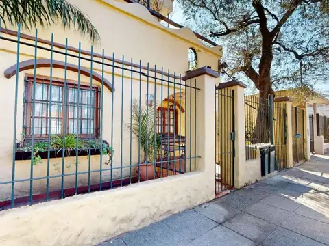 VENTA CASA 5 AMB C/GARAGE-PATIO-QUINCHO