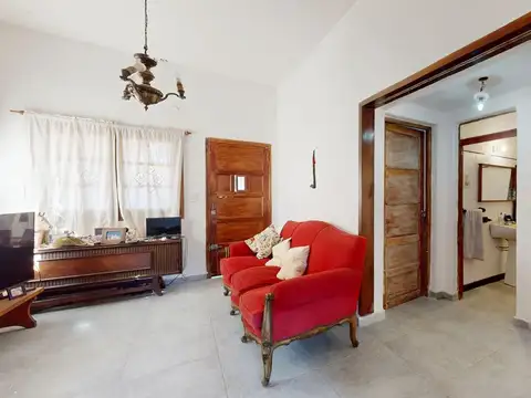 VENTA CASA 5 AMB C/GARAGE-PATIO-QUINCHO