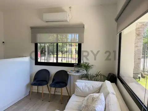 casa en venta de dos dormitorios en City Bell