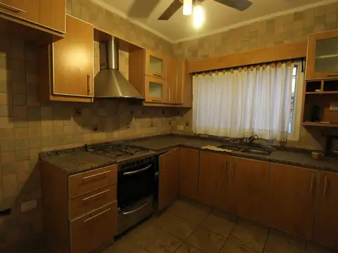 Departamento en Venta en Villa Luzuriaga, USD 99.900