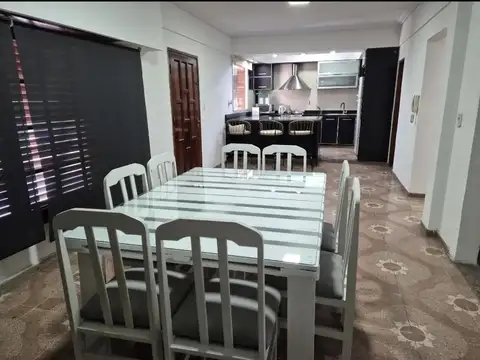 EXCELENTE PROPIEDAD EN VILLA LUZURIAGA