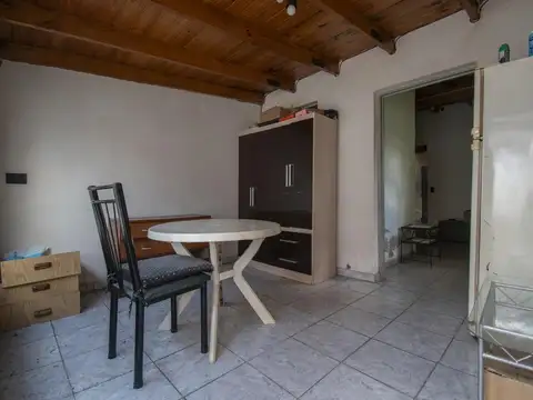 Depto Tipo Casa en Venta en Villa Luzuriaga, USD 80.000