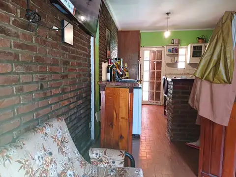 EN VENTA - CASA 4 AMBIENTES EN BARRIO VILLA CLUB, HURLINGHAM - APTA PARA CRÉDITO.