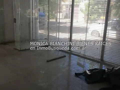 3 entre 66 y 67 1600, Piso PB