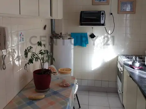 Departamento 4 ambientes con 2 baños