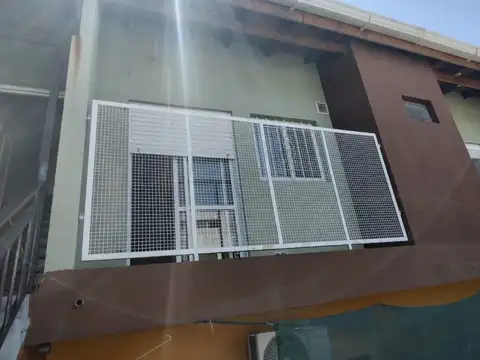 Mariano Moreno 4100, Piso PA