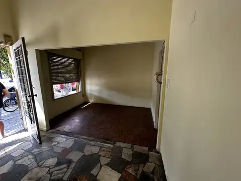 Depto Tipo Casa en Venta en Ramos Mejia, USD 110.000