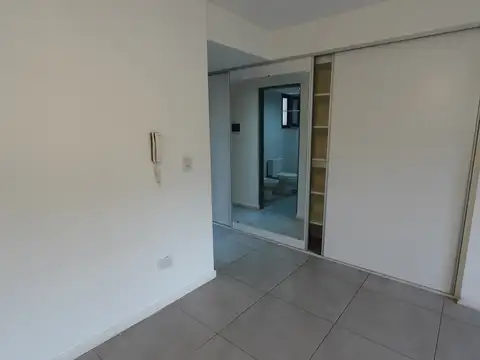 VENTA - Monoambiente con balcon, Refinerias - Rosario