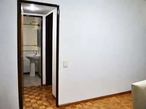 Departamento en Venta en Vicente Lopez Vias / Rio, USD 86.000