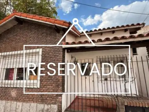 PH en  Villa Sarmiento 3 ambientes  oportunidad lavadero apto credito luminoso