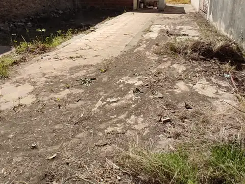 Terreno en Venta 30  mts Fondo