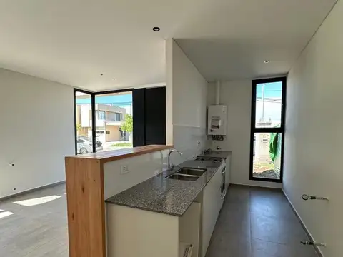 CASA EN VENTA BARRIO PRIVADO GARDENS A ESTRENAR