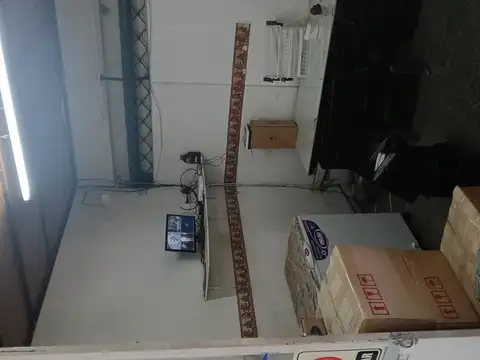 Galpon en Alquiler en Ezpeleta Este, $ 1.800.000