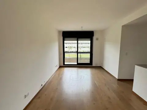 Avenida Miglierini al 700