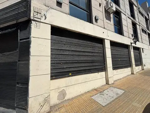 Local en Alquiler 50 años