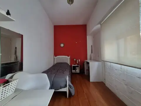 VENTA OFICINA - 4 amb con balcón en San Nicolas