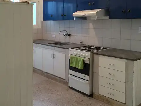 Departamento 5 ambientes con 2 baños