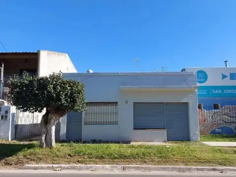 Lote con mejoras, en San Miguel - Ideal para reciclar (POSIB