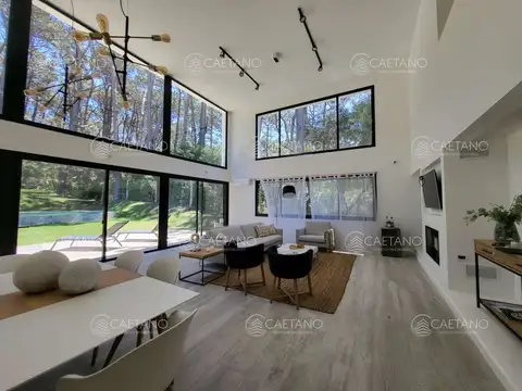 Casa en Venta en Rincón del Indio, USD 990.000