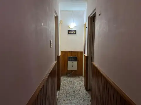 Casa 4 ambientes con 1 baño