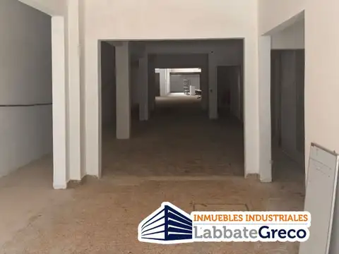 Galpon en Alquiler 8,66  mts Frente