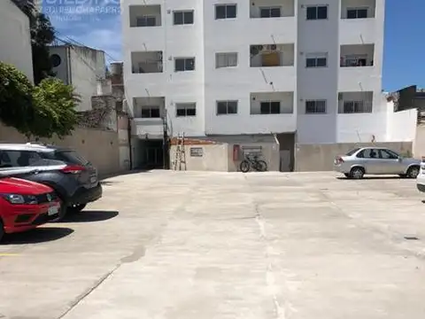 COCHERA EN VENTA LA PLATA