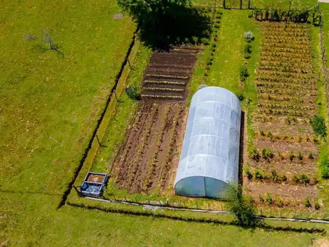CHACRA EN EL BOLSON PATAGONIA ARGENTINA