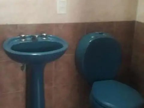 HIPOLITO YRIGOYEN, ESQ. SOLER - LOCAL COMERCIAL