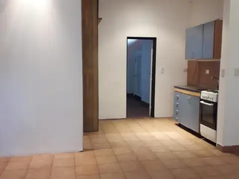 Depto Tipo Casa en Alquiler de 2 ambientes