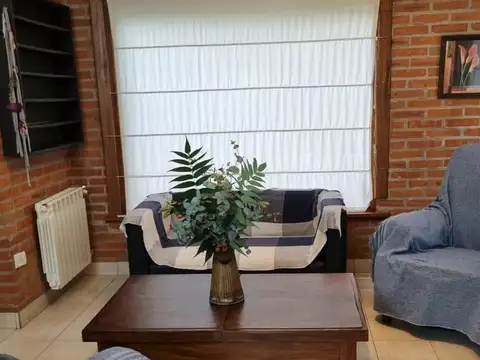 Casa en alquiler temporario en el Bosque.