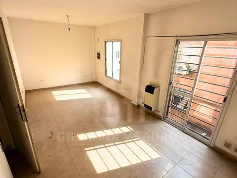 Monoambiente en ALQUILER - Morón centro