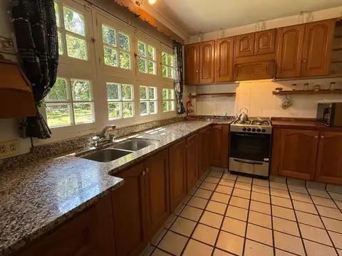 Casa en Venta con 1 cochera