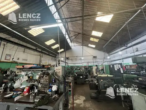 Galpon en Venta 12  mts Frente