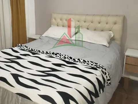 VENTA: CASA EN ESQUINA 3 AMBIENTES CON GARAGE - LOMA HERMOSA