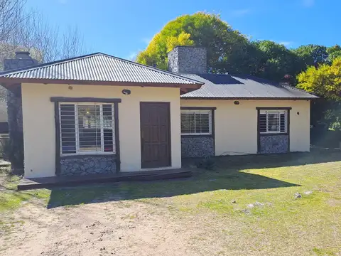 Casa en venta - 3 Dormitorios 2 Baños - Mar Azul