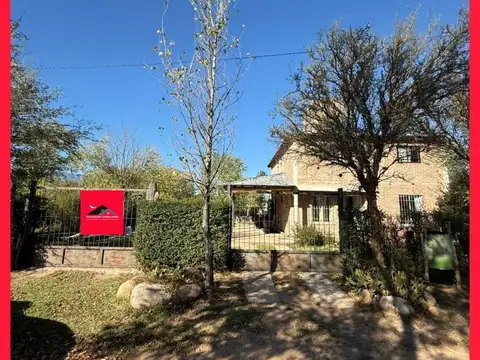 CASA CON ESCRITURA EN NONO CON PLANO PARA DOS VIVIENDAS