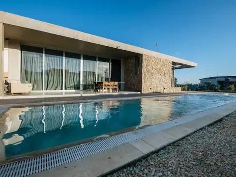 Casa en Alquiler B° Privado Entre Vides, Tupungato