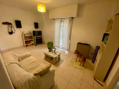 Depto Tipo Casa 3 ambientes con 1 baño