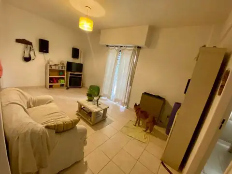 Depto Tipo Casa en Venta con 1 cocheras