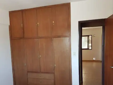 Departamento en Alquiler en Barrio España y Hospitales, $ 330.000