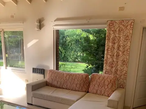 Casa a la venta en Country Banco Provincia Francisco Alvarez, Moreno