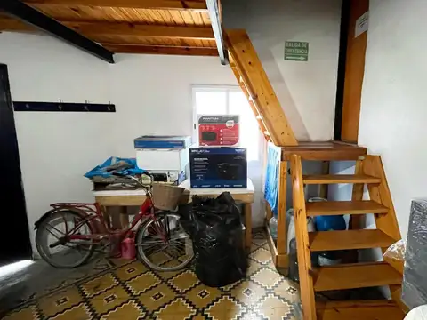 Casa en VENTA ideal oficina o depósito Zona Industrial San Fernando