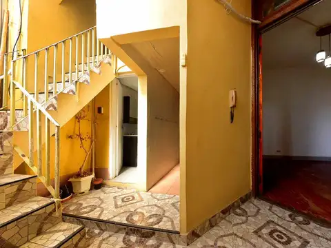 Depto Tipo Casa 4 ambientes con 1 baño