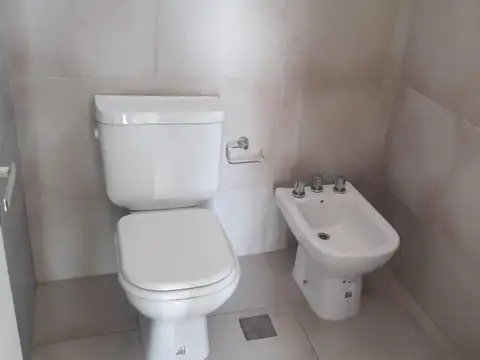 Local en  Planta Baja doble altura