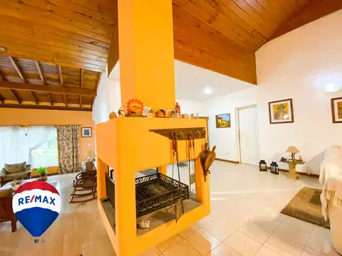 VENTA CASA 5 AMB + DEP DE SERVICIO LA LONJA, PILAR