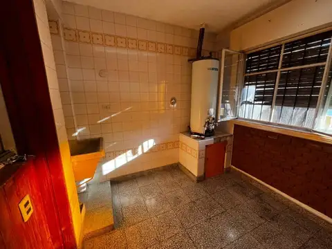 Depto Tipo Casa en Venta 41 años