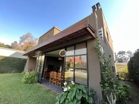 BARRIO CERRADO MAGNA - CASA MODERNA