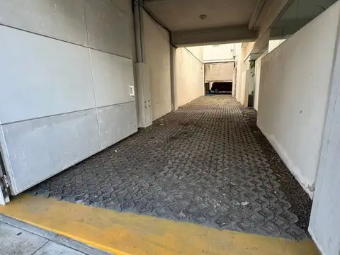 VENTA COCHERA DOBLE - LA LUCILA, VICENTE LÓPEZ