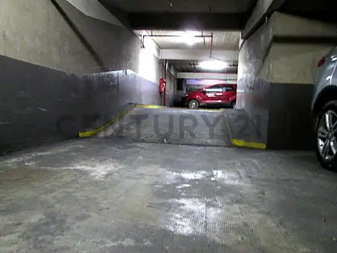 Av. Santa Fe 2300, Piso 0